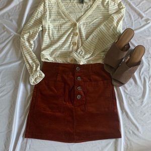 Auburn mini skirt!